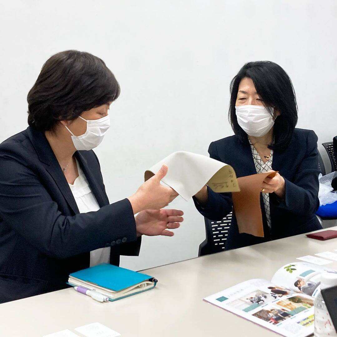 「大人が決めるのは簡単。だからこそ自分たちで選んで誇りをもってほしい」創立150周年の跡見学園中学校高等学校とマザーハウスのスクールバッグプロジェクト