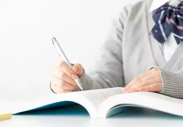 【Ｚ会の通信教育】高校受験に向けて塾に通うかどうかを検討されている方向けの記事を公開。