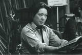 「【特集】「没後45年　ミドルエイジの登竜門『向田邦子』から得るべきヒント」　鈴木敏夫さんと風吹ジュンさんの対談、直木賞受賞『思い出トランプ』、貴重な未公開の講演音声などを新潮QUEにて掲載」の画像1