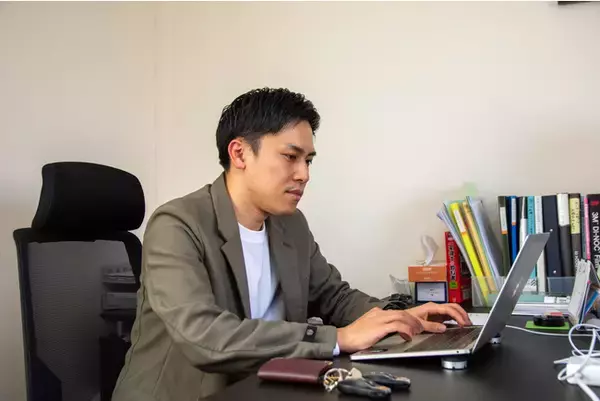 函館で不動産業などを営む「キング興産」が「いさり灯」で事業承継元を募集