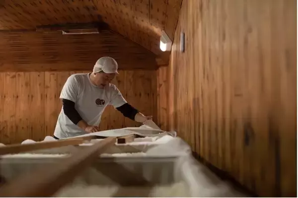 「おがくずの探求から始まった、発酵温浴nifuの持続可能な美容革命」の画像