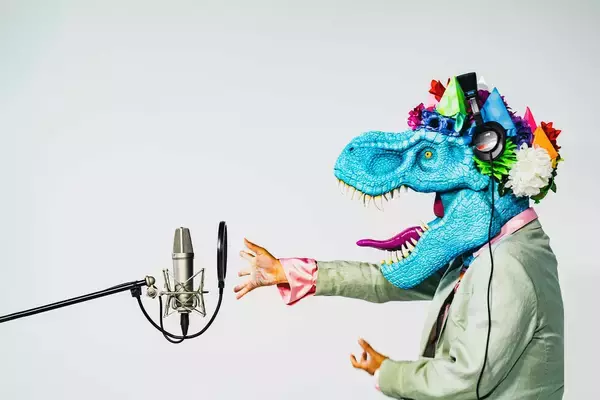 AIを使って誰でもバンドに参加できる！？キングコング西野亮廣が謎の絶滅系アイドル「バンドザウルス」にかける想いとは。