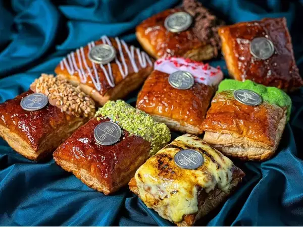 「【エスパル仙台】東北初出店！福岡発の焼きパイとスイーツ専門店『onomatopee(オノマトペ)』4/3(金)オープン！」の画像