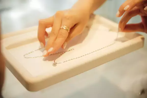 「「地域密着」のおもてなしが評判を呼ぶ国内業界最大級の「エステールホールディングス」とは？」の画像