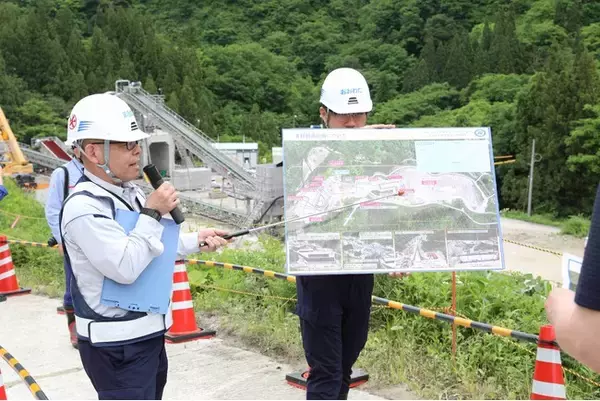 【ダムマニア必見】完成前の今しか見られない巨大インフラの裏側へ！「国土交通省・利賀ダム建設現場潜入ツアー」開催