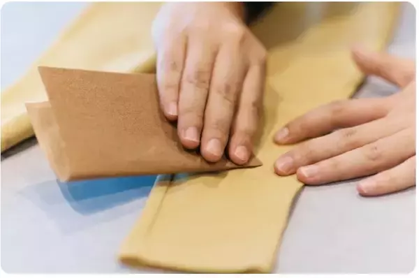 「毎日着たくなる。着せたくなる 快適で摩擦に強いパンツ。ーバイヤーの開発への想いを綴るー」の画像