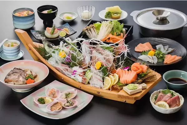 「淡路島３年とらふぐ」に次ぐ、淡路島の新たな推しグルメはこれだ！旬を迎えるご当地サーモン「淡路島サクラマス」　休暇村南淡路「桜鯛と淡路島サクラマス　Ｗサクラ会席」3月21日より提供開始