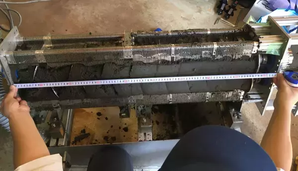 「汚泥脱水機ヴァルートデュオ™。固定観念・業界知識なしの新人３人が「なぜなぜ分析」でアイデアを突き詰めた開発ストーリー」の画像