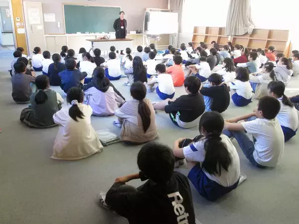 「OSAJIが10周年を前に問い直した“存在意義”。—『人生をドラマティックに、世界をロマンティックに。』が生まれるまで」の画像