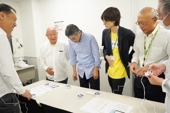 【コープデリ】コープデリ連合会 経営層（理事・役員）が「生理痛」を疑似体験しました