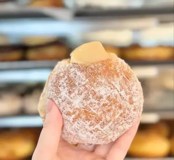 【国産ドーナツ専門店 STANDARD DONUTS】市場に出回らない『規格外果物』企画第2弾！岡山白桃を使ったドーナツを販売で『フードロス軽減』