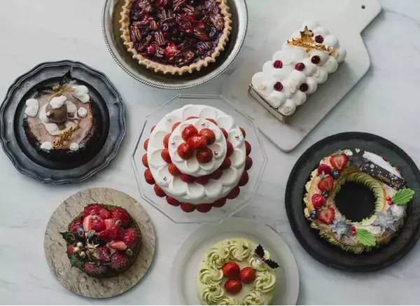 【DEAN & DELUCA】ホリデー限定メニュー予約スタート　心も華やぐクリスマスケーキと特別な日のメインディッシュ