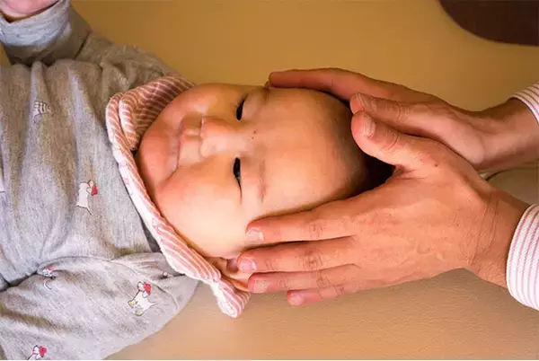 専門家が語る、赤ちゃんの頭の形ケアの新常識｜自宅でできる予防法講座を開催～