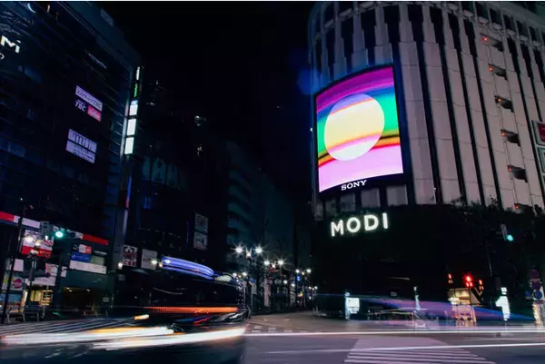 渋谷の夜を照らす太陽『SUN』