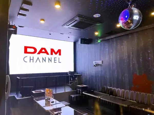 カラオケまねきねこ六本木店のVIPルームにLEDビジョンを設置しました。