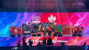 史上初！中高生日本代表が世界最大の国際ロボット大会「FGC」で歴史的な銀メダルを獲得！
