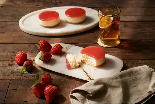 ルタオ新千歳空港店は「パレットフロマージュ～ストロベリールバーブ～ 」を3月16日（土）より販売開始します。