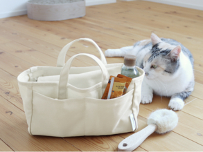 ペットのお手入れグッズをまとめて収納！ブラシも爪切りもお薬も、すっきり整うトート型収納が「bon moment cat」から登場