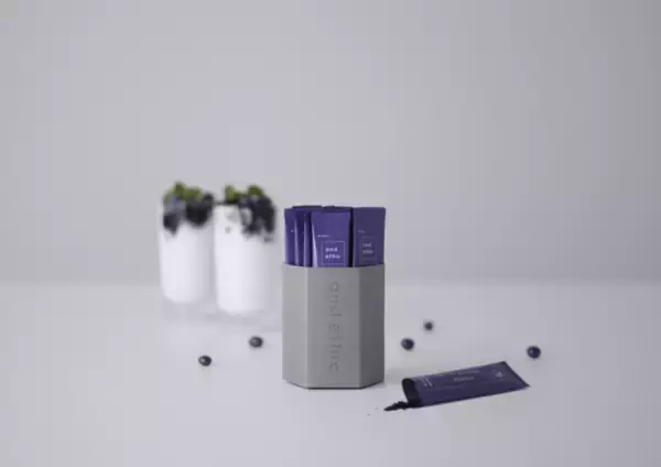 滝沢眞規子さんが参加する新ブランド「and ethic」の第１弾商品「アサイー×お米の乳酸菌POWDER」が発売