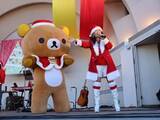 「サンタ姿のリラックマが「グレートサンタラン 2023」に登場！」の画像1