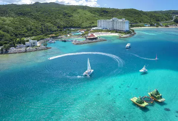 夏の沖縄レンタカー不足に対応【那覇空港⇔ホテル直行バス運行のお知らせ】