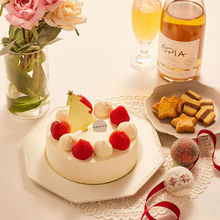 おいしい笑顔をお届け！コープ自然派のクリスマスケーキが今年も登場。食品添加物に頼らないケーキや、有機チョコレートのチーズケーキも