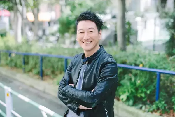 FM愛媛で放送中！愛媛県出身ショートショート作家・田丸雅智氏の対談番組「FM愛媛の“まじめ”なコトバプロジェクト コトバノまほう」に、ジャーナリストの堀潤さんが登場！