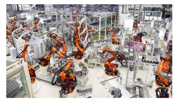 KUKA、ダッソー・システムズとパートナーシップを提携 製造業向けロボティクスと自動化の効率向上を支援