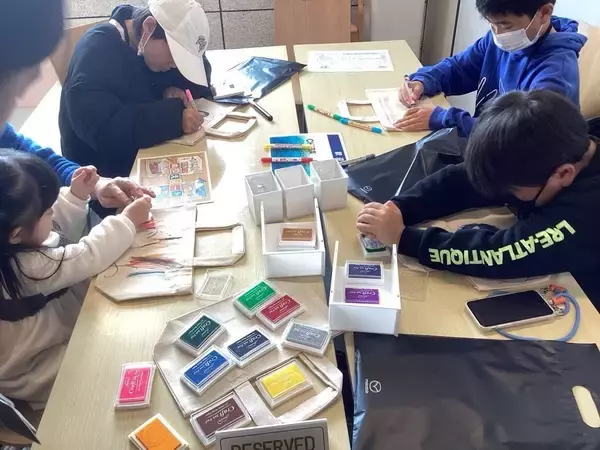 「100台のロードスターが運んだのは、コンテナ8箱分の「想い」。千葉マツダが挑む、ファンと共に創る”参加型地域貢献”の舞台裏」の画像