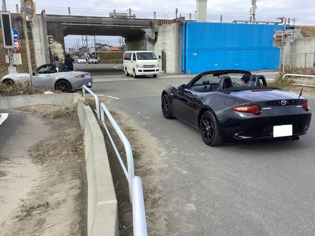 100台のロードスターが運んだのは、コンテナ8箱分の「想い」。千葉マツダが挑む、ファンと共に創る”参加型地域貢献”の舞台裏