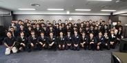 2027年度 新卒内定式を本日10月1日に全国4支社で開催！3年連続100名超を採用し、独自の「社内リクルーター制度」や「内定者リファラル」で採用力と定着率を大幅強化