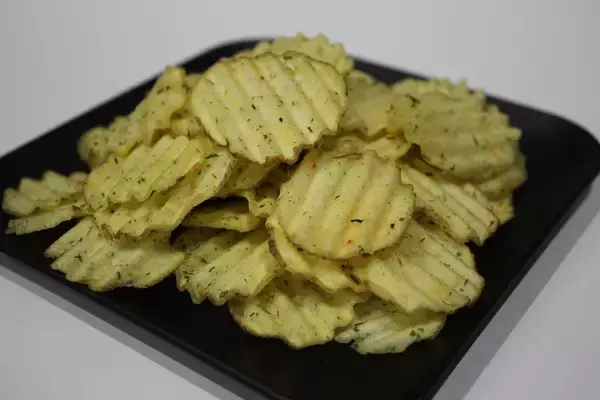 「湖池屋が「日本のテロワールでつくる究極のポテトチップス」に挑戦する理由。「KOIKEYA FARM」プロジェクトを始動　～湖池屋の歩みとプロジェクトのその先へ 編～」の画像