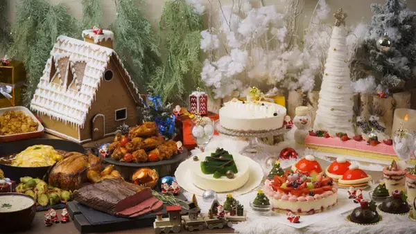 ダブルツリーbyヒルトン那覇首里城『クリスマスランチ/ディナー＆スイーツビュッフェ』