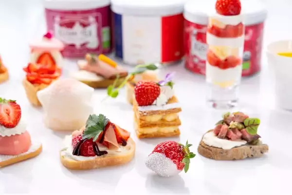 大阪駅直結　地上150mの絶景で味わう　7種のチーズタルティーヌと　7種のストロベリー・ミニャルディーズを楽しむ　贅沢アフタヌーンティー