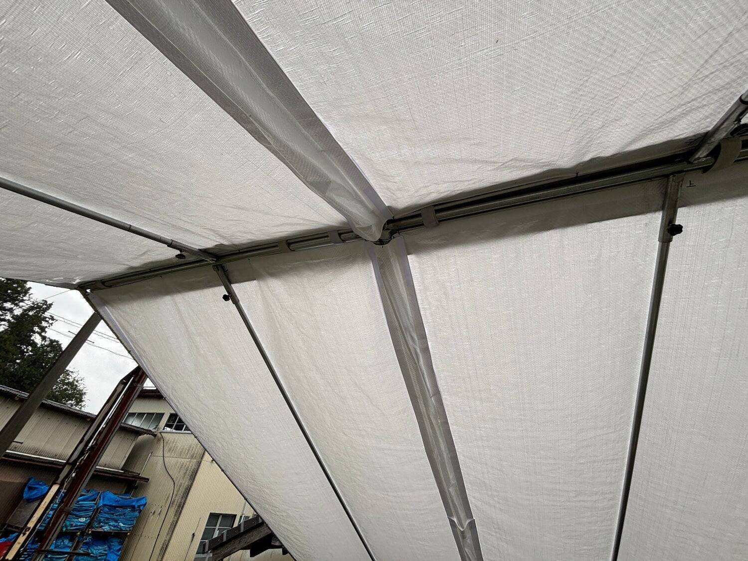 「Base101®かんたん！す～と屋根（素屋根）」で建設業界の課題に挑戦。猛暑・長雨に負けない現場環境改善システム