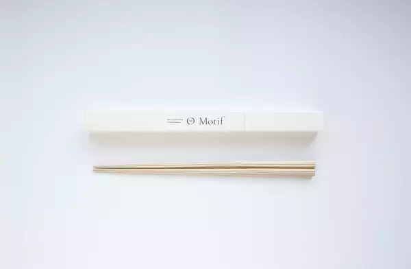 北山ル・アンジェ教会、京都ノーザンチャーチ北山教会にて　人生で一番大切な日の料理を愉しむ、上質な京都の杉を用いたオリジナル箸をご用意