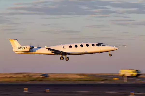 「航空史の創造へ、電気飛行機「Alice」が初飛行に成功」の画像