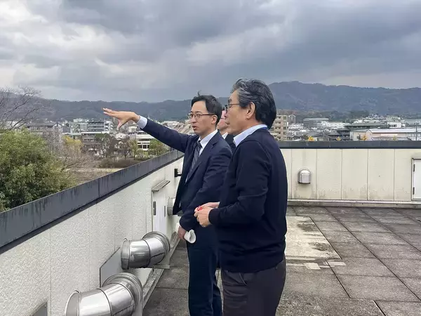 「二人の研究者が立ち上げたベンチャー企業はなぜ「世界初」の製品を生みだせたのか。鴨川のほとりで育まれた「やさしい医療」」の画像