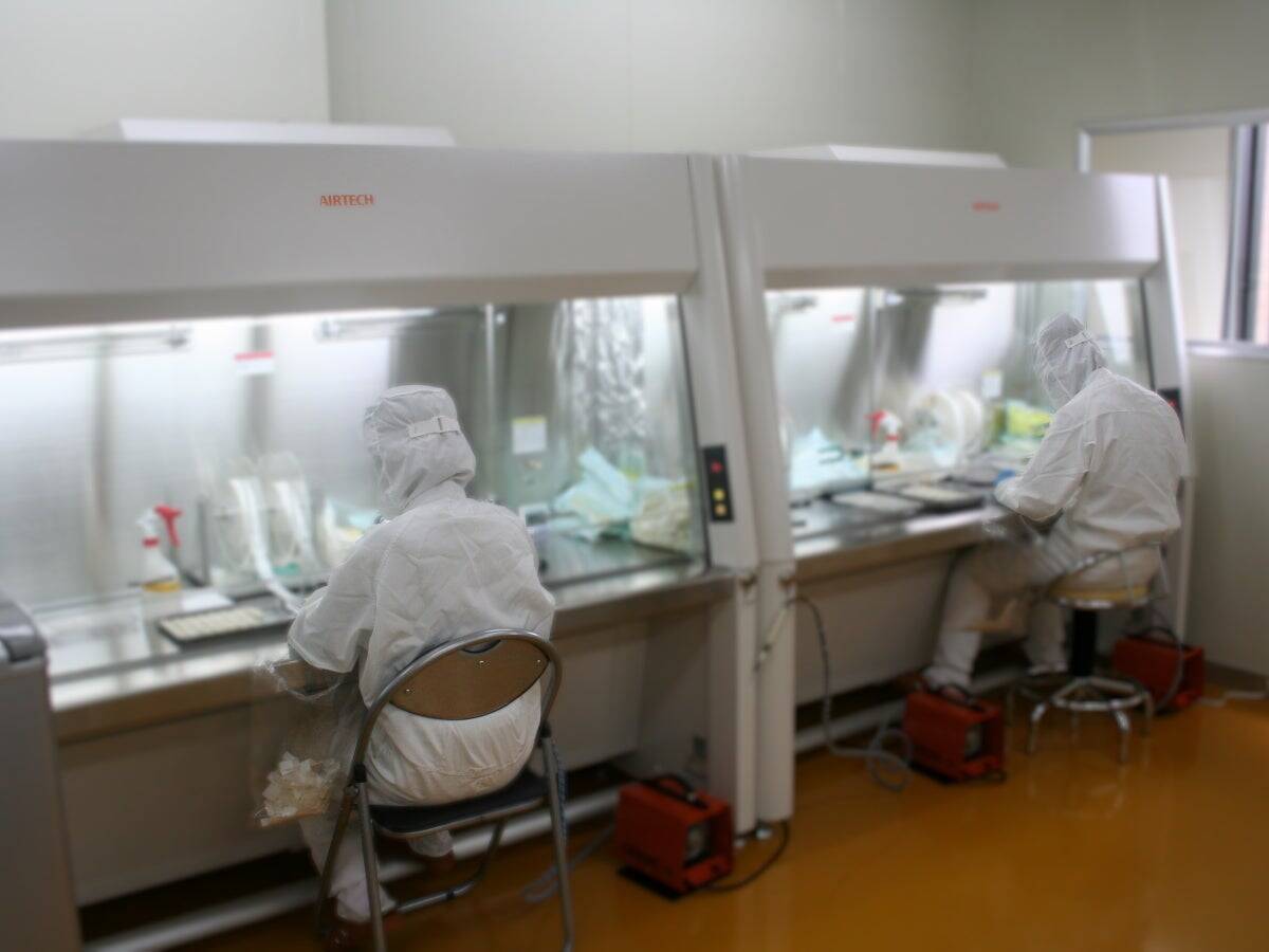 二人の研究者が立ち上げたベンチャー企業はなぜ「世界初」の製品を生みだせたのか。鴨川のほとりで育まれた「やさしい医療」