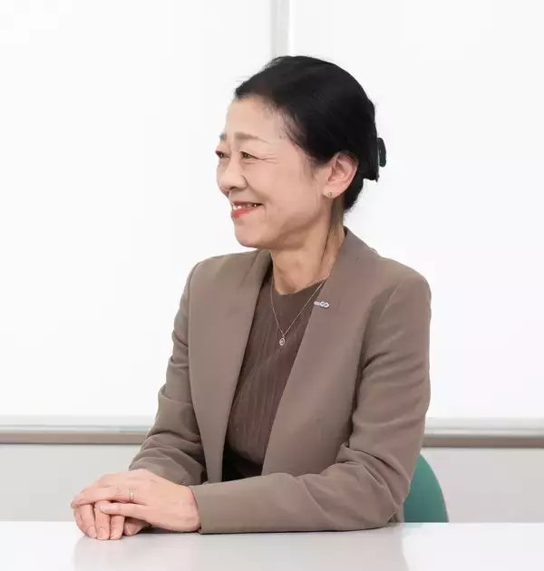 「創業50周年を迎えた京進が歩んできた「絶えざる革新」。京進グループ全体で手を取り合い、化学変化を起こすことが新たな価値を生む。」の画像