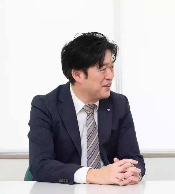 「創業50周年を迎えた京進が歩んできた「絶えざる革新」。京進グループ全体で手を取り合い、化学変化を起こすことが新たな価値を生む。」の画像