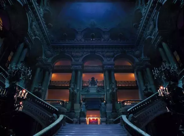 写真家 田原桂一が捉えたパリ・オペラ座 「OPERA de PARIS」展を開催