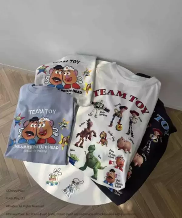 『 AS KNOW AS plus（アズノゥアズ プラス） 』より、『 トイ・ストーリー 』の限定デザインTシャツが登場♪