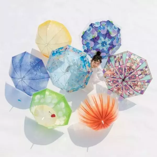 この傘さしてどこに行く？ 雨の日を待ち遠しくさせる「YOU+MORE!」透明傘シリーズからみんなのお気に入りを選ぶ「YOU+MORE! アンブレラ総選挙」を実施中