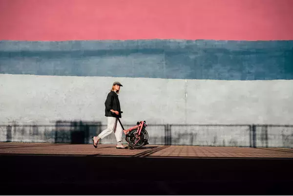 ブロンプトンが50周年の幕開けとしてオリジナルモデル「C Line」の12速モデルを発表