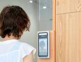 「コロナ禍で生まれた無人ビジネスの新展開。顔認証ソリューション「FACE-SYSTEM」が労働人口減少や犯罪増加などの社会課題を解決する鍵に。」の画像1