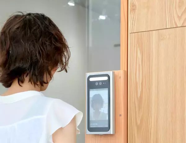 コロナ禍で生まれた無人ビジネスの新展開。顔認証ソリューション「FACE-SYSTEM」が労働人口減少や犯罪増加などの社会課題を解決する鍵に。