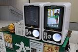 「3人制プロバスケットボールチーム「AZ SAITAMA」の試合会場にデジタルサイネージ搭載ガチャマシン2台を提供　SNSフォロー施策と限定グッズ企画を運用支援」の画像1