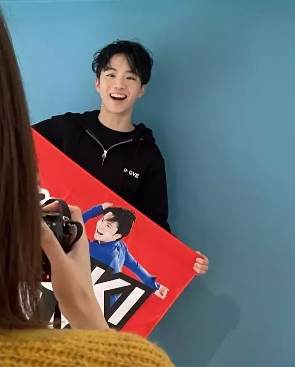 「賃貸管理サービスから始まったレトルトカレー商品化　フィギュアスケーター友野一希選手監修　健康とおいしさを両立させた『TOMONO CURRY』 誕生の裏側」の画像