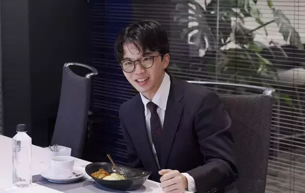 「賃貸管理サービスから始まったレトルトカレー商品化　フィギュアスケーター友野一希選手監修　健康とおいしさを両立させた『TOMONO CURRY』 誕生の裏側」の画像